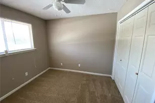 1519 S 8th St, La Porte, TX 77571 - Photo 12