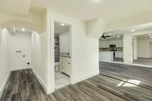 1200 Gifford Ln, Angleton, TX 77515 - Photo 18