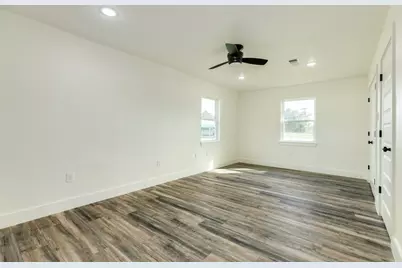 1200 Gifford Lane, Angleton, TX 77515 - Photo 22