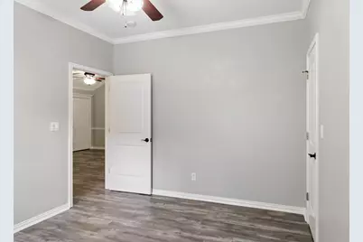 227 Green Leaf Street, Huntsville, TX 77340 - Photo 16