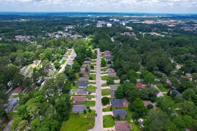 227 Green Leaf Street, Huntsville, TX 77340 - Photo 8