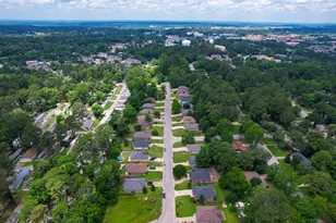 227 Greenleaf St, Huntsville, TX 77340 - Photo 8