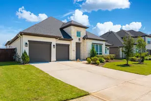 25018 Pavonia Lake Ln, Tomball, TX 77375 - Photo 1