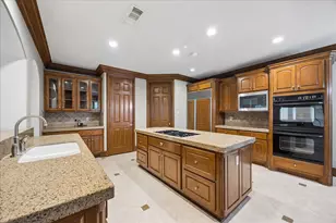 14239 Flower Creek Ln, Houston, TX 77077 - Photo 8