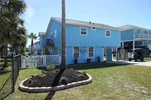 22205 Frio Dr, Galveston, TX 77554 - Photo 2