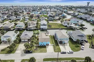 22205 Frio Dr, Galveston, TX 77554 - Photo 46