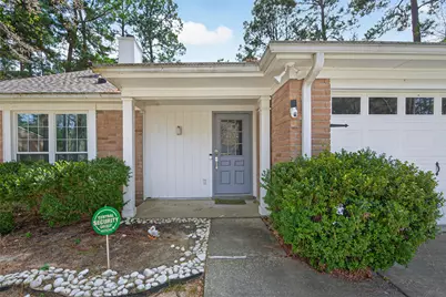 35 Sheep Meadow Place, The Woodlands, TX 77381 - Photo 4