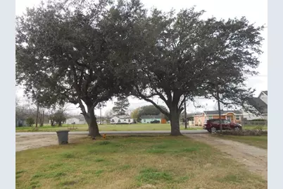 2809 Moore Avenue, Bay City, TX 77414 - Photo 1