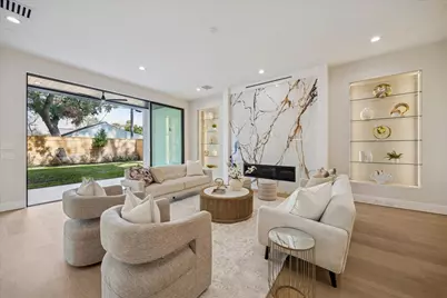 1014 Gardenia Drive, Houston, TX 77018 - Photo 6