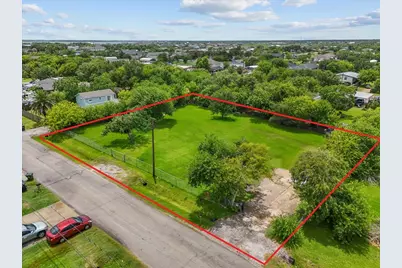 524 12th Street, Dickinson, TX 77539 - Photo 1