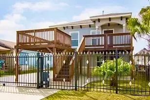 2217 Grover Ave, Galveston, TX 77551 - Photo 4