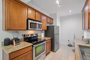 2255 Braeswood Park Dr, Houston, TX 77030 - Photo 6