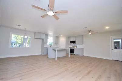 316 N Penn, Flatonia, TX 78941 - Photo 14