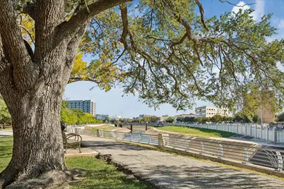 2400 N Braeswood Boulevard #301, Houston, TX 77030 - Photo 20