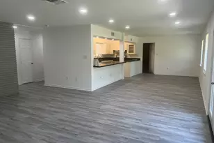 9007 Dunlap St, Houston, TX 77074 - Photo 2