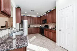 1915 Stieler Dr, Houston, TX 77049 - Photo 14