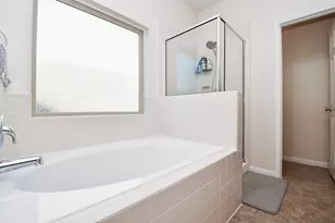 1915 Stieler Dr, Houston, TX 77049 - Photo 20