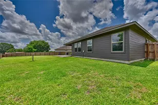 711 Davy St, Brenham, TX 77833 - Photo 26