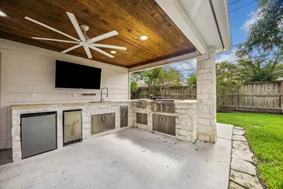 514 Bayou Knoll Drive, Houston, TX 77079 - Photo 8
