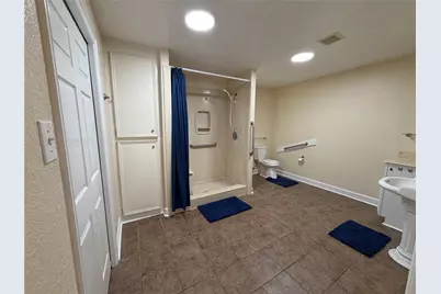 6421 S Ridgecrest Drive, Hitchcock, TX 77563 - Photo 4