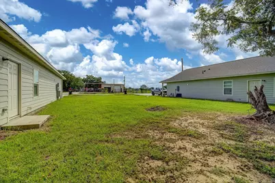 609 Canal Street, Anahuac, TX 77514 - Photo 28