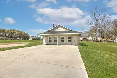609 Canal Street, Anahuac, TX 77514 - Photo 6