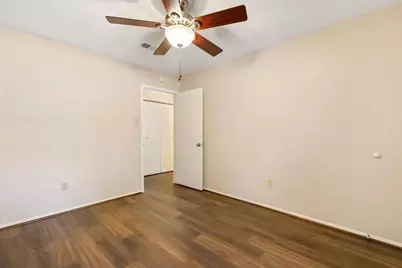 108 N Deerfoot Circle, The Woodlands, TX 77380 - Photo 10
