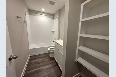 1131 Hughes Crossing Drive, Rosharon, TX 77583 - Photo 18