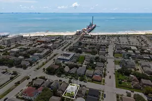2520 Ave P 1/2, Galveston, TX 77550 - Photo 38