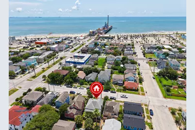 2520 Avenue P 1/2, Galveston, TX 77550 - Photo 2