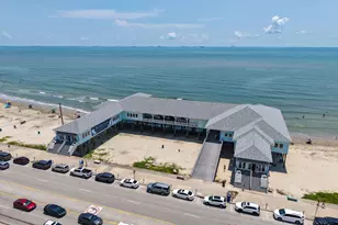 2520 Ave P 1/2, Galveston, TX 77550 - Photo 44