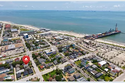 2520 Avenue P 1/2, Galveston, TX 77550 - Photo 6