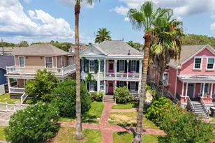 2520 Ave P 1/2, Galveston, TX 77550 - Photo 34