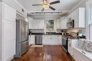 2520 Ave P 1/2, Galveston, TX 77550 - Photo 16
