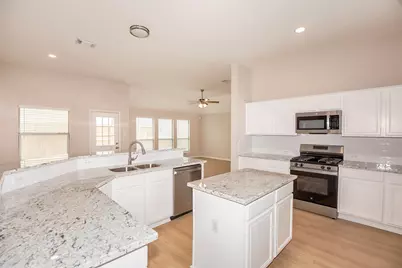 914 Cove Crest Trail, Fresno, TX 77545 - Photo 10