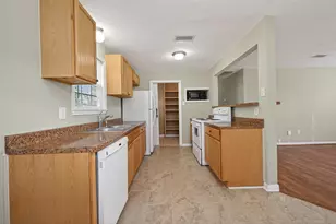 106 Longstreet Rd, Willis, TX 77378 - Photo 16