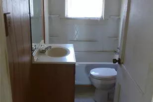 1102 W Main St, Brenham, TX 77833 - Photo 22