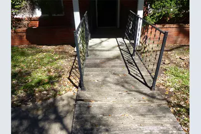 1102 W Main Street, Brenham, TX 77833 - Photo 4