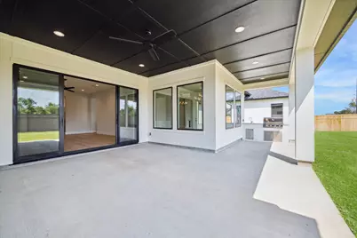 11006 Stonegate Court, Missouri City, TX 77459 - Photo 10