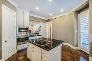 1374 Lake Pointe Pkwy, Sugar Land, TX 77478 - Photo 18
