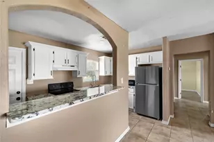 1707 W 7th St, Freeport, TX 77541 - Photo 10