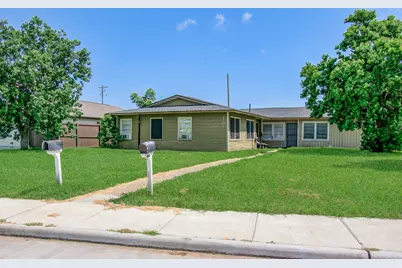 1707 W 7th Street, Freeport, TX 77541 - Photo 2
