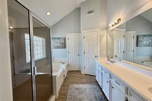 8027 Oakwood Garden St, Houston, TX 77040 - Photo 20