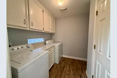 8027 Oakwood Garden Street, Houston, TX 77040 - Photo 14