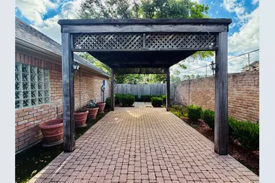 8027 Oakwood Garden Street, Houston, TX 77040 - Photo 26