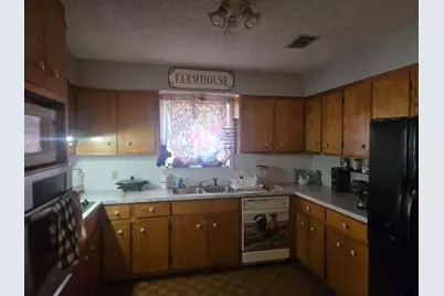 176 Lemoine, Livingston, TX 77351 - Photo 8