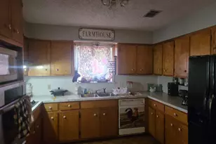 176 Lemoine, Livingston, TX 77351 - Photo 8