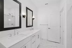 8434 Tranquil Bay Ct, Baytown, TX 77523 - Photo 14