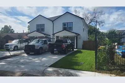 4821 Burma Road, Houston, TX 77033 - Photo 2
