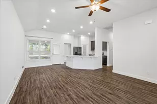 260 Shoreview Dr, Conroe, TX 77303 - Photo 8